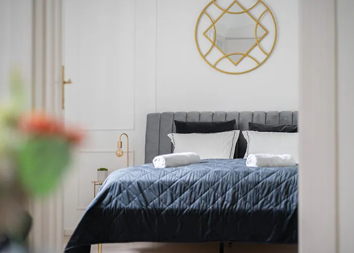 Luxury By Castle District, Free Public Parking Nearby Lägenhet