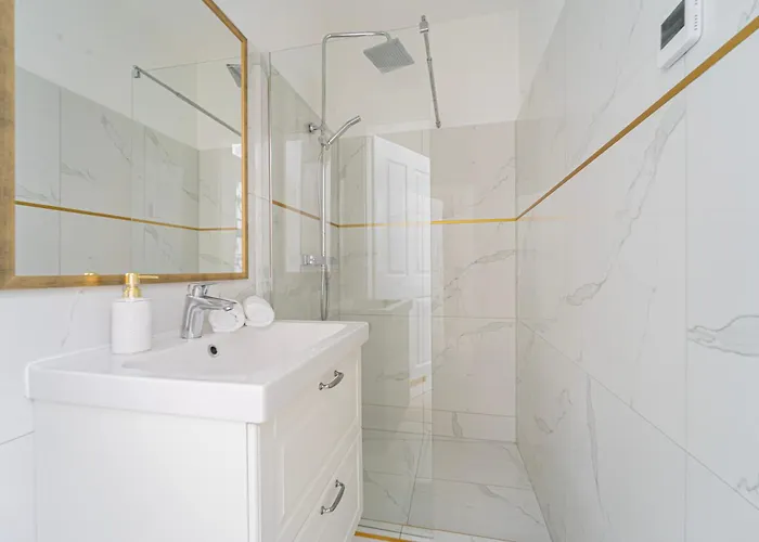 Luxury By Castle District, Free Public Parking Nearby